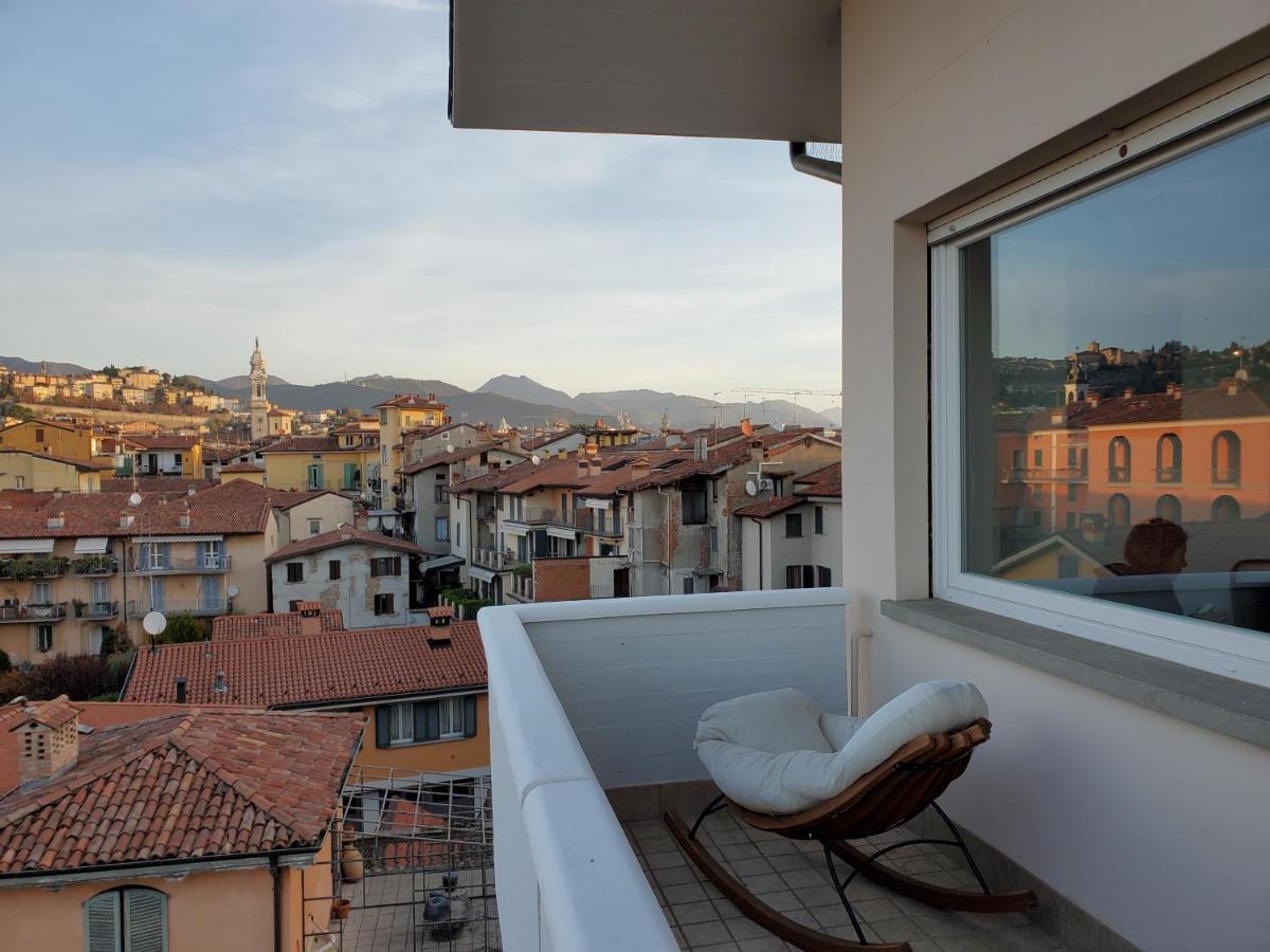 "La Me Ca" Intero Appartamento In Centro Con Vista Sui Colli Bergamo Exterior foto